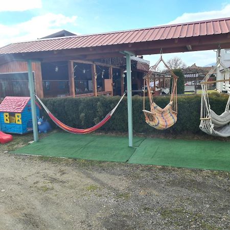 Hotel Cazare Turism Prislop Haţeg Esterno foto