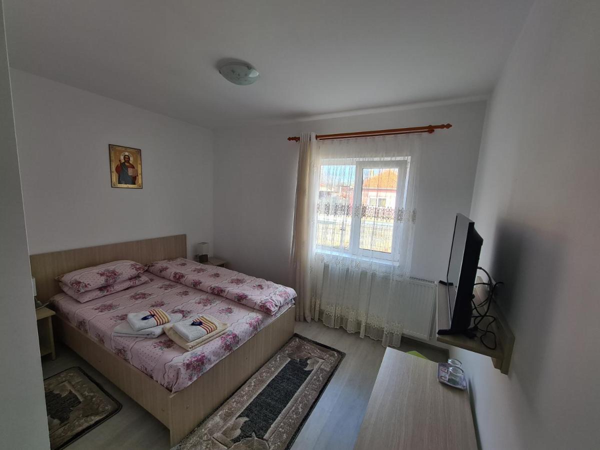 Hotel Cazare Turism Prislop Haţeg Esterno foto
